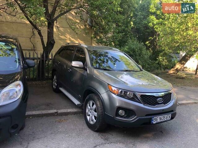 Сірий Кіа Соренто, об'ємом двигуна 2.4 л та пробігом 203 тис. км за 10350 $, фото 2 на Automoto.ua