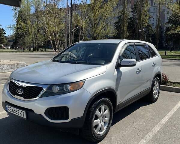 Сірий Кіа Соренто, об'ємом двигуна 2.36 л та пробігом 271 тис. км за 12500 $, фото 9 на Automoto.ua