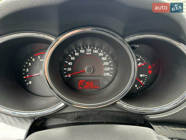 Серый Киа Соренто, объемом двигателя 2.2 л и пробегом 195 тыс. км за 12800 $, фото 18 на Automoto.ua