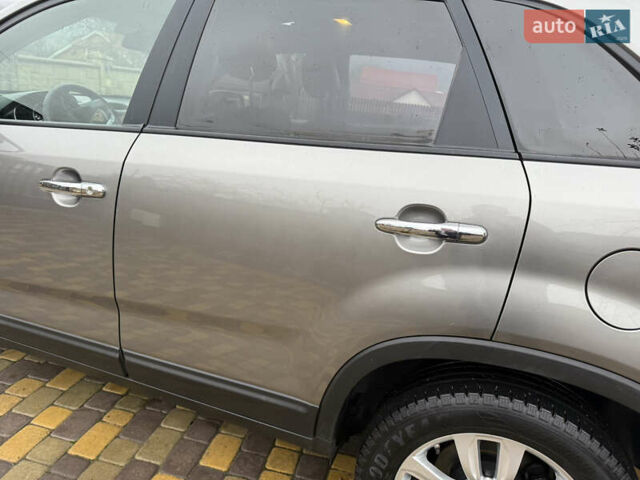 Сірий Кіа Соренто, об'ємом двигуна 2.2 л та пробігом 222 тис. км за 12450 $, фото 37 на Automoto.ua