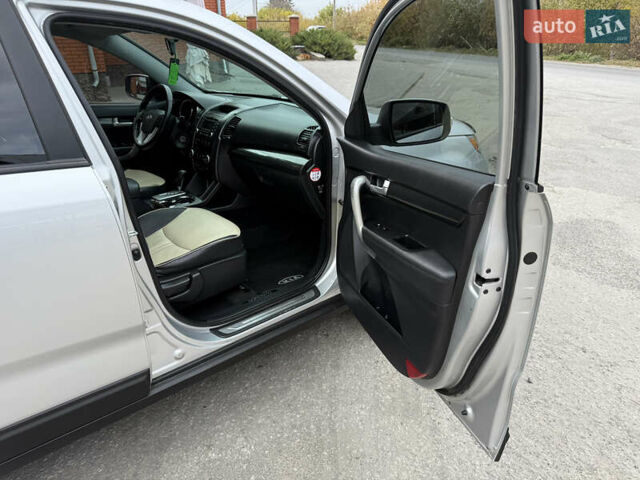 Серый Киа Соренто, объемом двигателя 2.2 л и пробегом 249 тыс. км за 11999 $, фото 12 на Automoto.ua