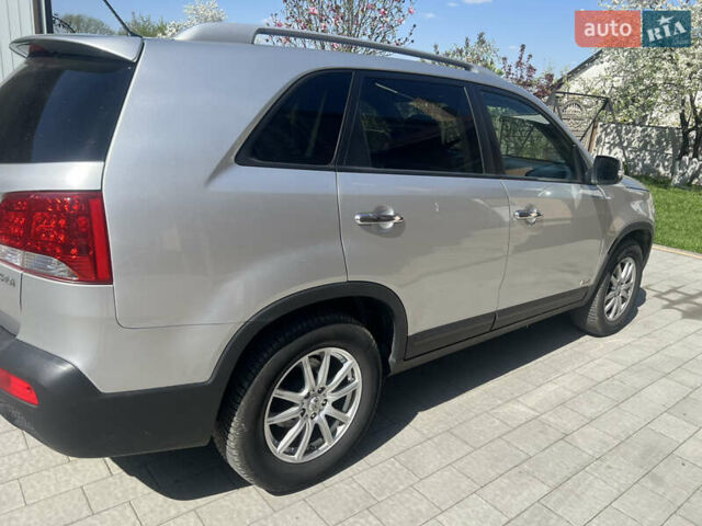 Серый Киа Соренто, объемом двигателя 2.2 л и пробегом 255 тыс. км за 12900 $, фото 5 на Automoto.ua
