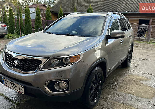Серый Киа Соренто, объемом двигателя 2.2 л и пробегом 225 тыс. км за 11999 $, фото 1 на Automoto.ua