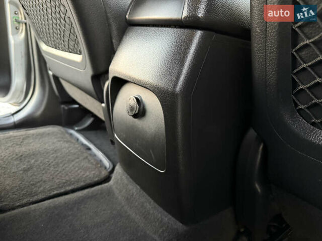 Сірий Кіа Соренто, об'ємом двигуна 2.2 л та пробігом 207 тис. км за 13300 $, фото 79 на Automoto.ua