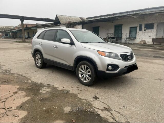 Серый Киа Соренто, объемом двигателя 2.2 л и пробегом 273 тыс. км за 9000 $, фото 1 на Automoto.ua