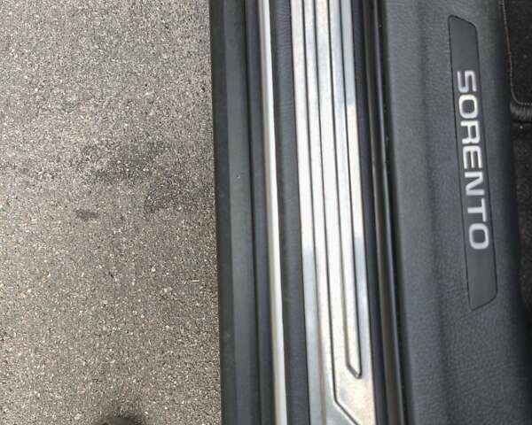 Серый Киа Соренто, объемом двигателя 2.4 л и пробегом 137 тыс. км за 11999 $, фото 24 на Automoto.ua