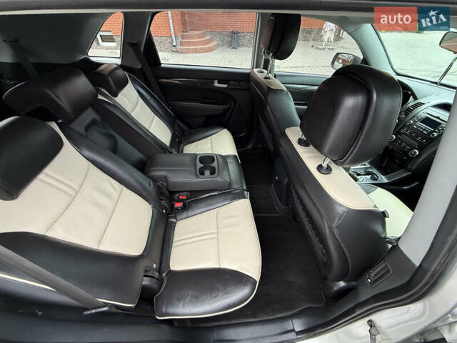 Серый Киа Соренто, объемом двигателя 2.2 л и пробегом 249 тыс. км за 11999 $, фото 16 на Automoto.ua