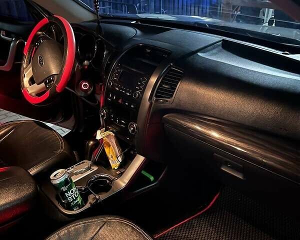 Серый Киа Соренто, объемом двигателя 2.2 л и пробегом 282 тыс. км за 12200 $, фото 5 на Automoto.ua