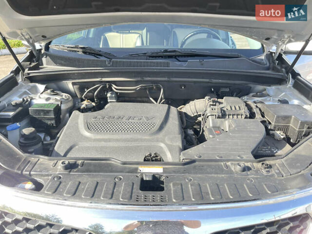 Серый Киа Соренто, объемом двигателя 2.2 л и пробегом 267 тыс. км за 12299 $, фото 52 на Automoto.ua
