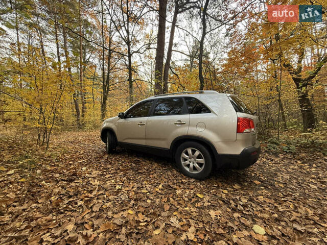 Киа Соренто 2010 в Львове на Automoto.ua Серый Киа Соренто, объемом двигателя 2.36 л и пробегом 190 тыс. км за 9500 $, фото 8 на Automoto.ua