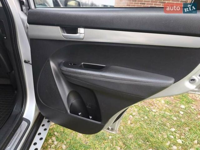 Серый Киа Соренто, объемом двигателя 2.2 л и пробегом 244 тыс. км за 10450 $, фото 45 на Automoto.ua