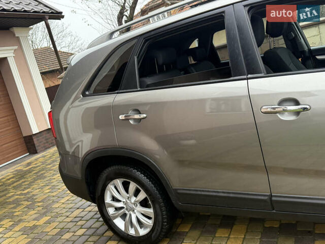Сірий Кіа Соренто, об'ємом двигуна 2.2 л та пробігом 222 тис. км за 12450 $, фото 8 на Automoto.ua