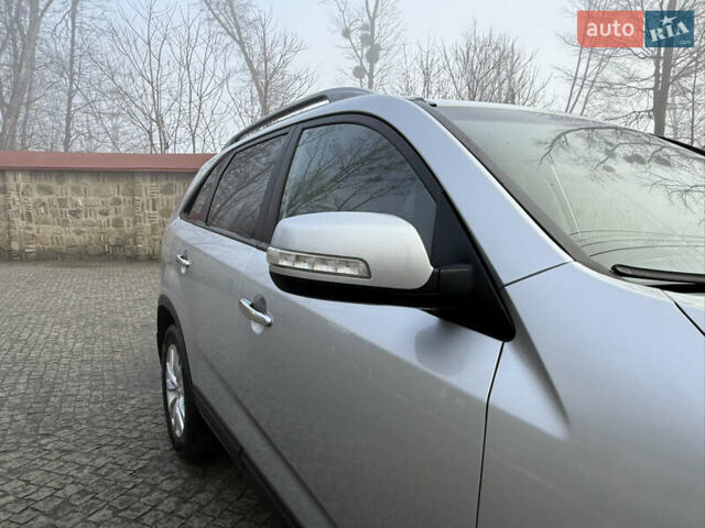 Серый Киа Соренто, объемом двигателя 2.2 л и пробегом 225 тыс. км за 12950 $, фото 32 на Automoto.ua