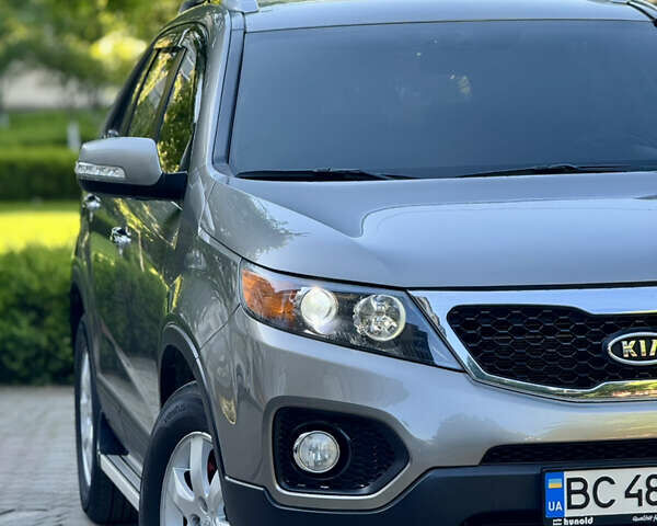 Сірий Кіа Соренто, об'ємом двигуна 2.2 л та пробігом 223 тис. км за 11700 $, фото 16 на Automoto.ua