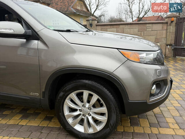 Сірий Кіа Соренто, об'ємом двигуна 2.2 л та пробігом 222 тис. км за 12450 $, фото 11 на Automoto.ua