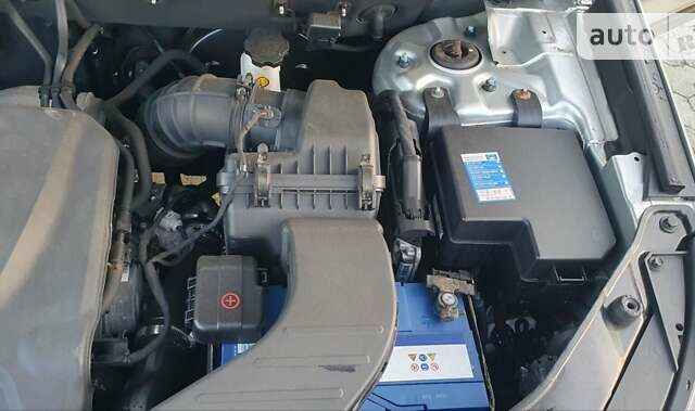 Сірий Кіа Соренто, об'ємом двигуна 2.2 л та пробігом 227 тис. км за 14000 $, фото 21 на Automoto.ua