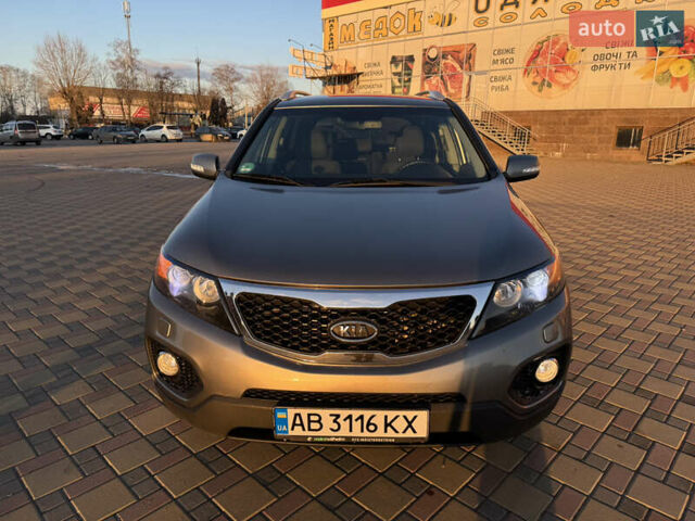 Серый Киа Соренто, объемом двигателя 2.2 л и пробегом 253 тыс. км за 11000 $, фото 7 на Automoto.ua