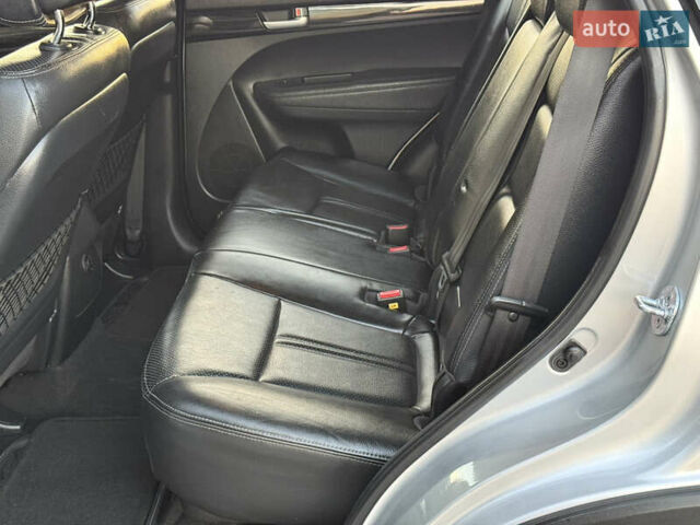Сірий Кіа Соренто, об'ємом двигуна 2.2 л та пробігом 207 тис. км за 13300 $, фото 48 на Automoto.ua
