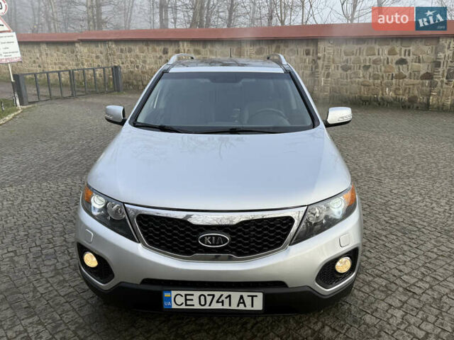 Серый Киа Соренто, объемом двигателя 2.2 л и пробегом 225 тыс. км за 12950 $, фото 2 на Automoto.ua