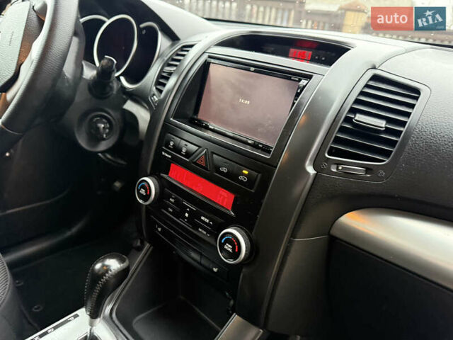 Сірий Кіа Соренто, об'ємом двигуна 2.2 л та пробігом 222 тис. км за 12450 $, фото 43 на Automoto.ua