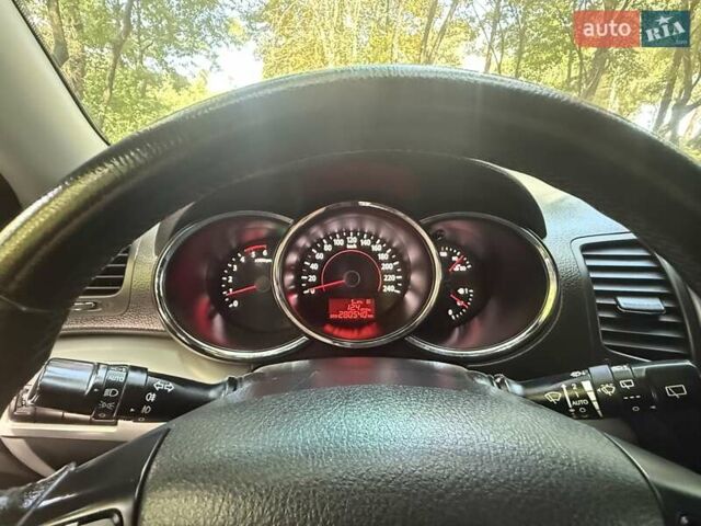 Серый Киа Соренто, объемом двигателя 2.2 л и пробегом 295 тыс. км за 12200 $, фото 32 на Automoto.ua