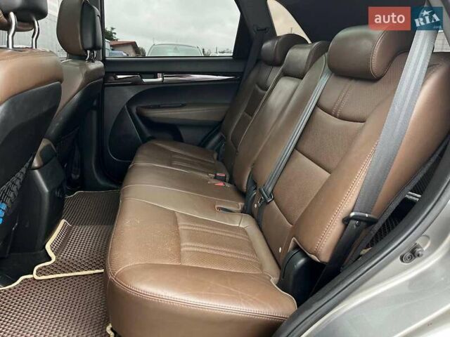 Серый Киа Соренто, объемом двигателя 2.2 л и пробегом 309 тыс. км за 12640 $, фото 25 на Automoto.ua