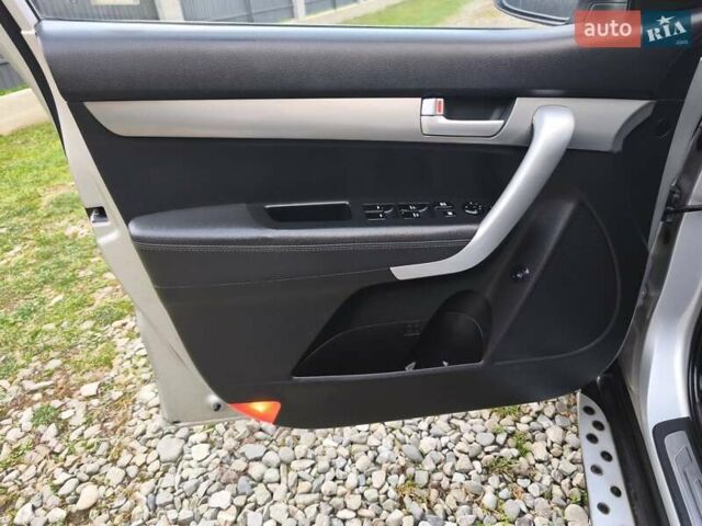 Серый Киа Соренто, объемом двигателя 2.2 л и пробегом 244 тыс. км за 10450 $, фото 30 на Automoto.ua