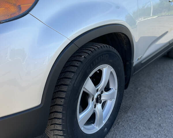 Серый Киа Соренто, объемом двигателя 2.2 л и пробегом 267 тыс. км за 12299 $, фото 48 на Automoto.ua