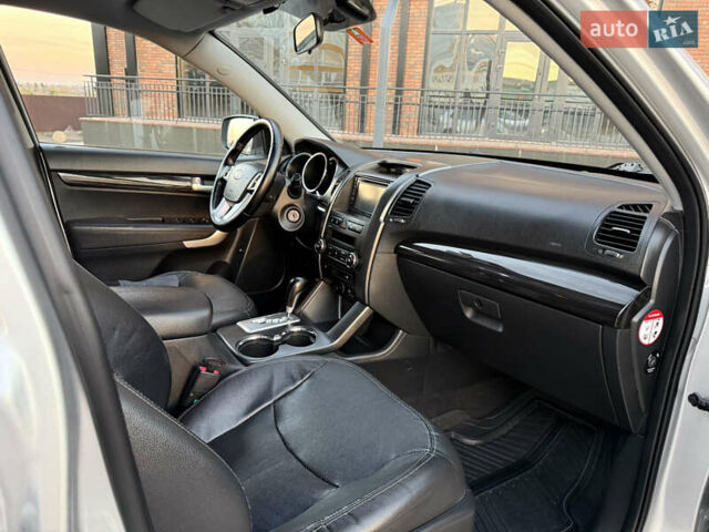 Сірий Кіа Соренто, об'ємом двигуна 2.2 л та пробігом 207 тис. км за 13300 $, фото 64 на Automoto.ua