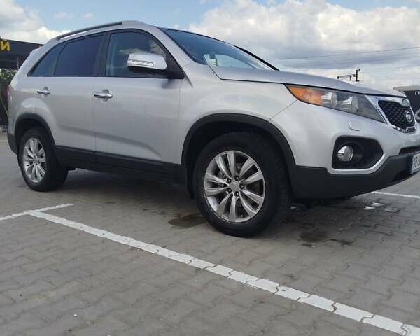 Серый Киа Соренто, объемом двигателя 2.2 л и пробегом 230 тыс. км за 13499 $, фото 9 на Automoto.ua