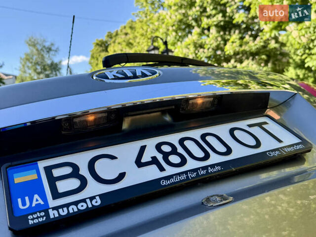 Сірий Кіа Соренто, об'ємом двигуна 2.2 л та пробігом 223 тис. км за 11700 $, фото 54 на Automoto.ua