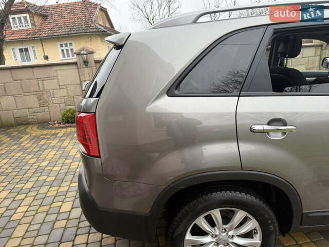 Сірий Кіа Соренто, об'ємом двигуна 2.2 л та пробігом 222 тис. км за 12450 $, фото 34 на Automoto.ua