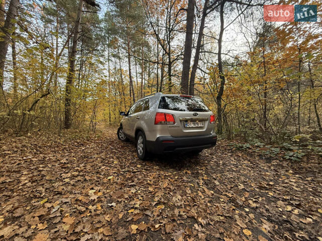 Киа Соренто 2010 в Львове на Automoto.ua Серый Киа Соренто, объемом двигателя 2.36 л и пробегом 190 тыс. км за 9500 $, фото 24 на Automoto.ua