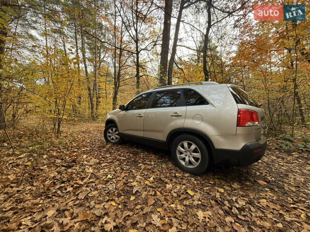 Киа Соренто 2010 в Львове на Automoto.ua Серый Киа Соренто, объемом двигателя 2.36 л и пробегом 190 тыс. км за 9500 $, фото 27 на Automoto.ua