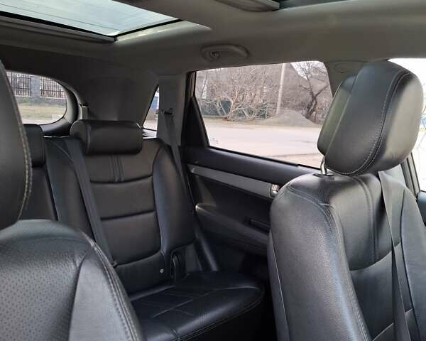 Серый Киа Соренто, объемом двигателя 2.2 л и пробегом 265 тыс. км за 12000 $, фото 5 на Automoto.ua