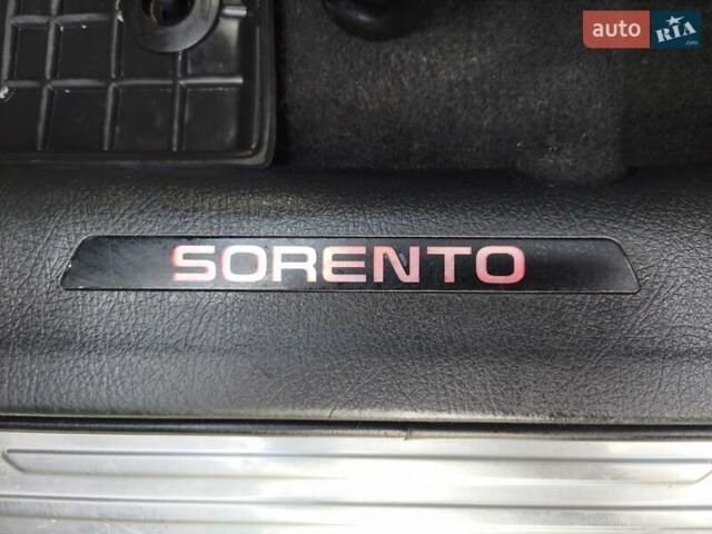 Серый Киа Соренто, объемом двигателя 2.2 л и пробегом 244 тыс. км за 10450 $, фото 35 на Automoto.ua