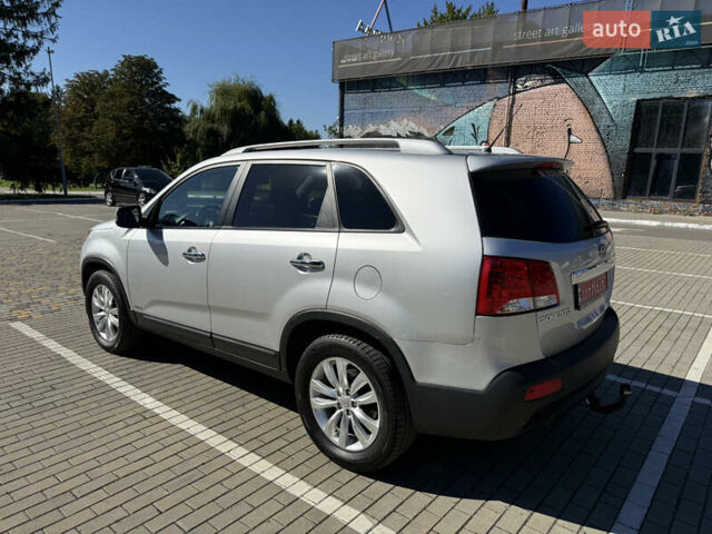 Серый Киа Соренто, объемом двигателя 2.2 л и пробегом 204 тыс. км за 14600 $, фото 2 на Automoto.ua