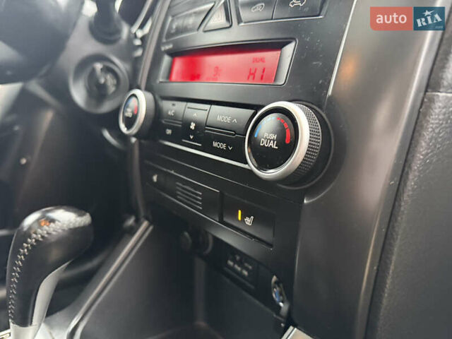 Сірий Кіа Соренто, об'ємом двигуна 2.2 л та пробігом 222 тис. км за 12450 $, фото 45 на Automoto.ua