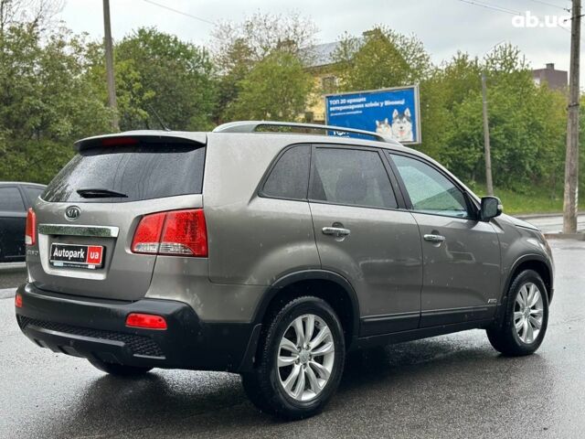 Сірий Кіа Соренто, об'ємом двигуна 2.4 л та пробігом 104 тис. км за 14890 $, фото 7 на Automoto.ua