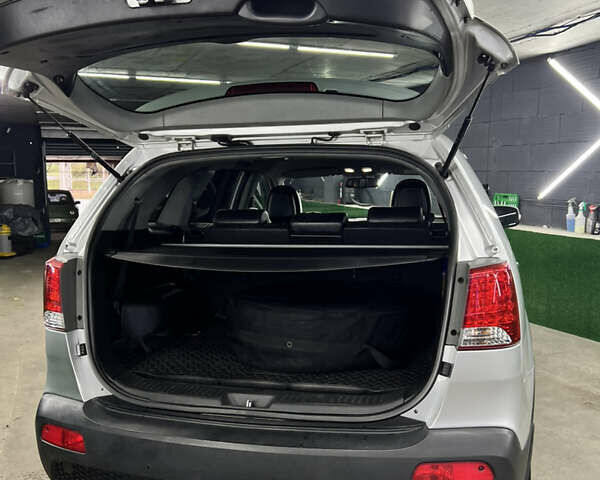 Киа Соренто 2010 в Киеве на Automoto.ua Серый Киа Соренто, объемом двигателя 2.4 л и пробегом 225 тыс. км за 11500 $, фото 56 на Automoto.ua