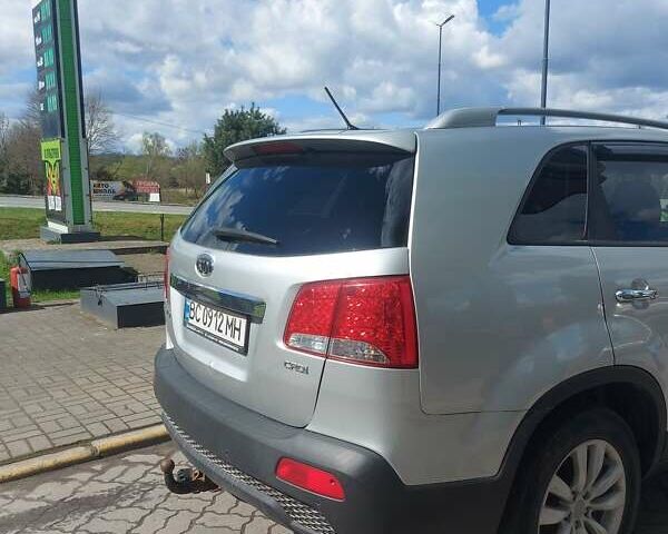 Серый Киа Соренто, объемом двигателя 2.2 л и пробегом 268 тыс. км за 12000 $, фото 3 на Automoto.ua