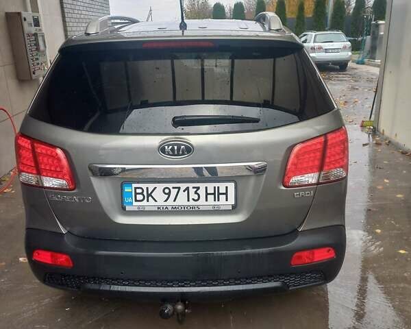 Сірий Кіа Соренто, об'ємом двигуна 2.2 л та пробігом 225 тис. км за 12800 $, фото 5 на Automoto.ua