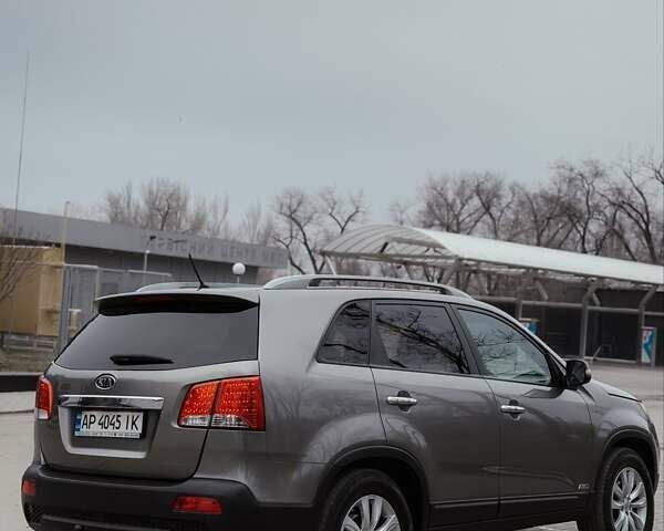 Серый Киа Соренто, объемом двигателя 2.2 л и пробегом 170 тыс. км за 13000 $, фото 7 на Automoto.ua