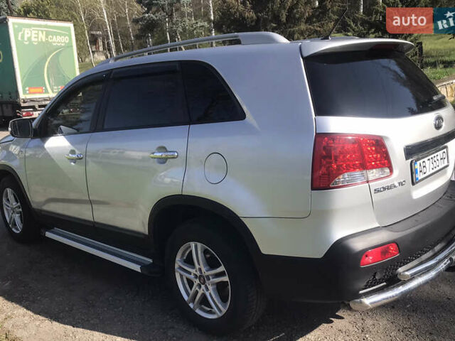 Сірий Кіа Соренто, об'ємом двигуна 2.2 л та пробігом 260 тис. км за 9500 $, фото 2 на Automoto.ua