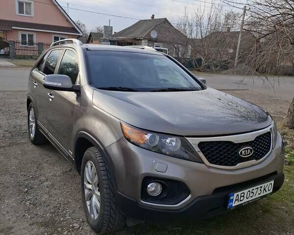 Серый Киа Соренто, объемом двигателя 2.2 л и пробегом 265 тыс. км за 12000 $, фото 7 на Automoto.ua