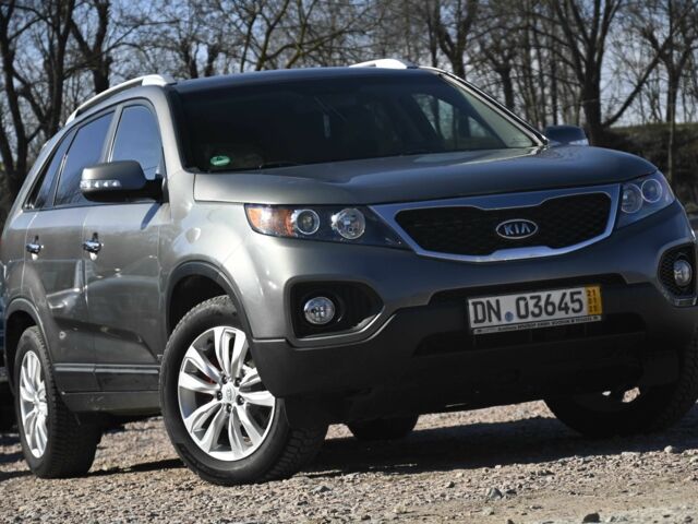 Серый Киа Соренто, объемом двигателя 2.2 л и пробегом 209 тыс. км за 12999 $, фото 1 на Automoto.ua