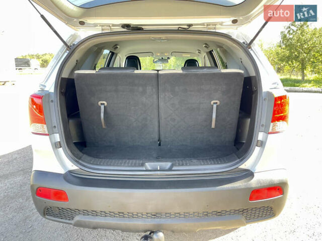 Серый Киа Соренто, объемом двигателя 2.2 л и пробегом 267 тыс. км за 12299 $, фото 35 на Automoto.ua