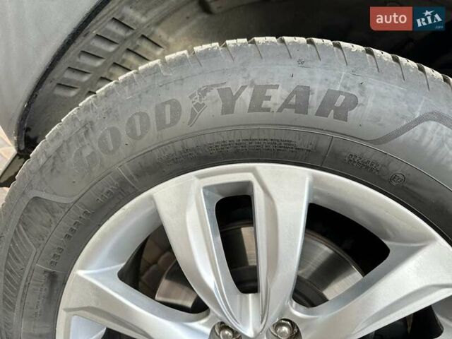 Серый Киа Соренто, объемом двигателя 2.2 л и пробегом 270 тыс. км за 13200 $, фото 25 на Automoto.ua