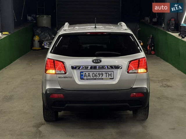 Киа Соренто 2010 в Киеве на Automoto.ua Серый Киа Соренто, объемом двигателя 2.4 л и пробегом 225 тыс. км за 11500 $, фото 11 на Automoto.ua