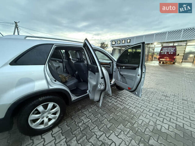 Киа Соренто 2010 в Львове на Automoto.ua Серый Киа Соренто, объемом двигателя 2.36 л и пробегом 190 тыс. км за 9500 $, фото 37 на Automoto.ua